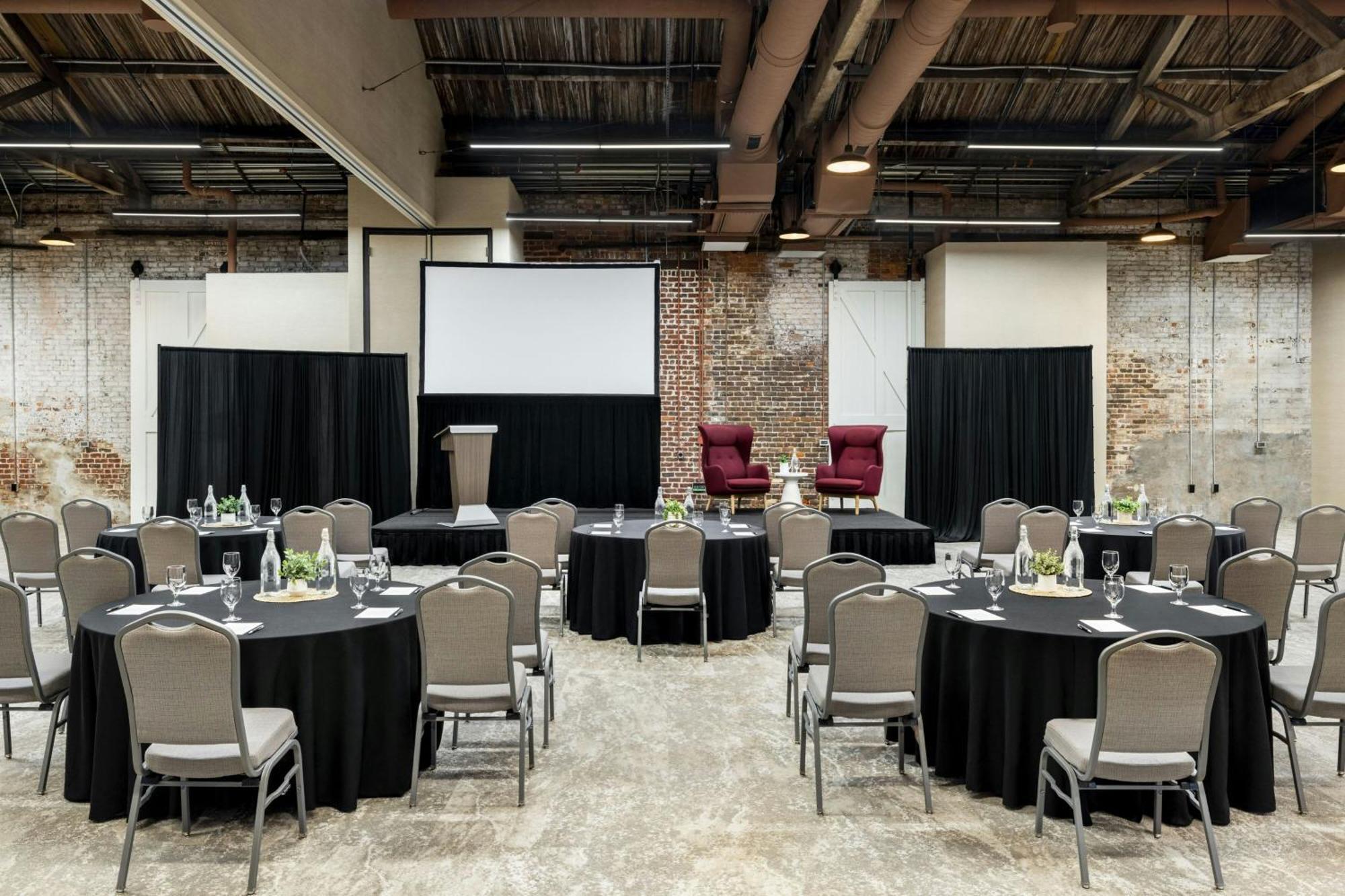 Hotel Aloft Wilmington At Coastline Center Extérieur photo